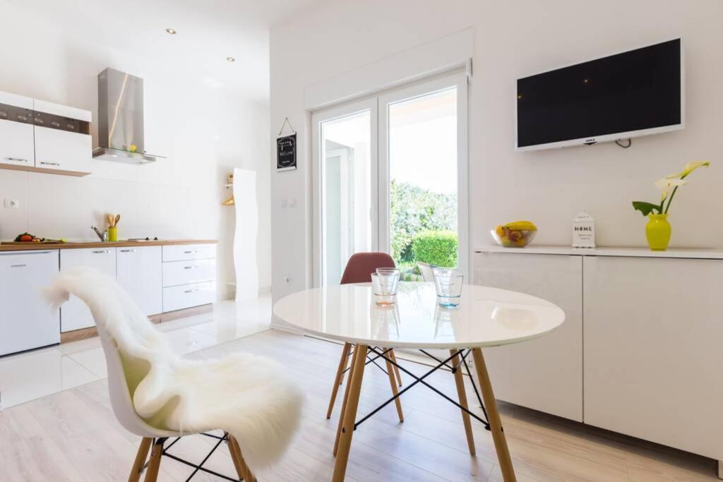 זאדאר Candy Ap.-Near Center,Bus,Beach+Free Parking Place מראה חיצוני תמונה